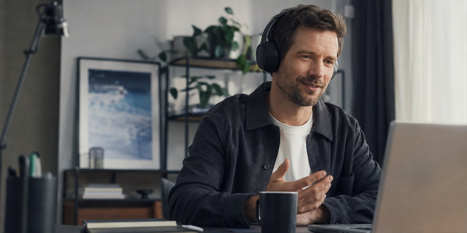 Project manager in a remote product call